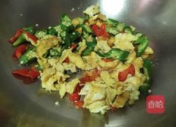 秋葵炒鸡蛋的做法图解12