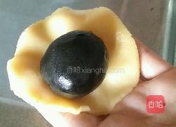 广式芝麻月饼的做法图解7