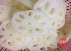 醋溜藕片的做法图解1