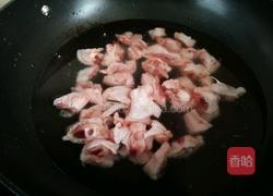 香菇糯米鸡翅南瓜盅的做法图解3