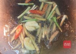 油煎焖烧罗非鱼的做法图解4