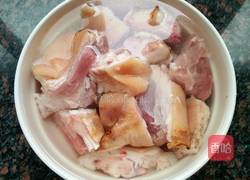 啤酒猪蹄的做法图解1