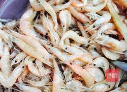 椒盐小河虾的做法图解1