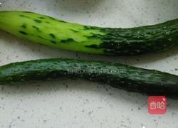 黄瓜炒鸡肉的做法图解1