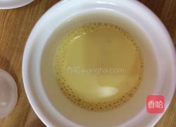 宝宝辅食～三文鱼奶香蛋黄羹的做法图解5