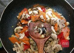 肉炒口蘑的做法图解5