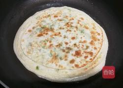 饺子皮葱油饼的做法图解8