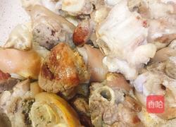 笋干黄花菜炖猪蹄的做法图解8