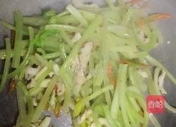 芹菜肉丝的做法图解5