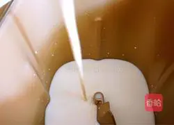 Illustration of how to make milky toast 1