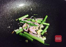 米线花样吃—黑椒炒米线的做法图解5