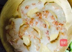 咸蛋黄鲜虾汤的做法图解4