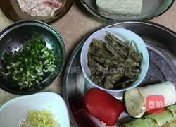 虾菇干烩豆腐的做法图解1