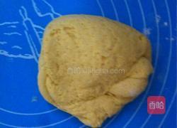 玉米面豆沙馒头的做法图解2