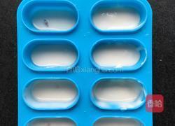 自制酸奶雪糕的做法图解2