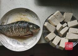 鲫鱼豆腐汤的做法图解2