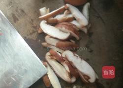 油麦菜炒香菇的做法图解1