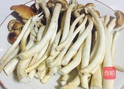 腊肠茶树菇小炒的做法图解1