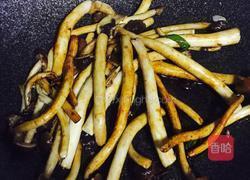 腊肠茶树菇小炒的做法图解6