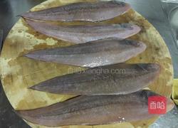 干炸它米鱼的做法图解1