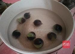 酸甜葡萄酱的做法图解2