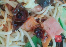 什锦火腿蛋炒面的做法图解8