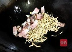 折耳根炒腊肉的做法图解5