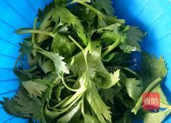 油炸芹菜叶的做法图解2