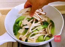青岛#油菜菌菇豆腐汤#年夜饭#的做法图解6
