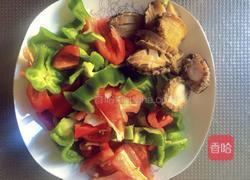 鲍鱼炒双椒的做法图解1