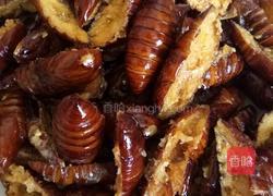 香酥蚕蛹的做法图解5