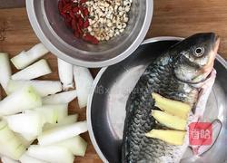 薏米冬瓜鲫鱼汤的做法图解1