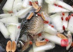 薏米冬瓜鲫鱼汤的做法图解2