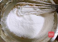 蓝莓酱椰蓉蛋糕卷的做法图解6