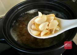 蔓越莓桃胶百合银耳羹的做法图解11