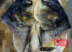 黄豆烧鳙鱼头的做法图解1