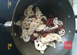 脆藕香辣风干肠的做法图解5