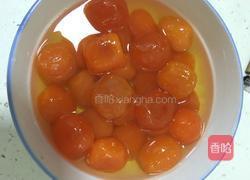 莲蓉蛋黄月饼的做法图解1