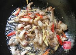 西芹炒肉/芹菜炒肉的做法图解8