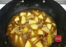 猪肉烩酸菜的做法图解5