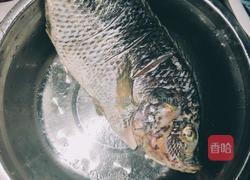 鲜菇鱼汤的做法图解2