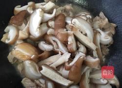 早餐组合（黄焖鸡米饭，萝卜紫菜汤）的做法图解5