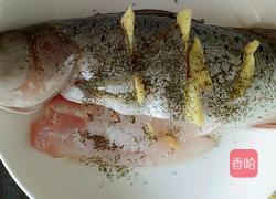 泰式柠香鲈鱼的做法图解2