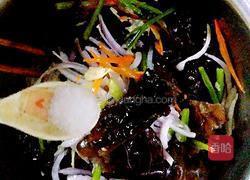 洋葱芹菜拌木耳的做法图解6