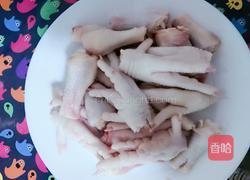 香辣鸡爪煲的做法图解1