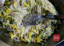 青南瓜炒粉丝的做法图解18