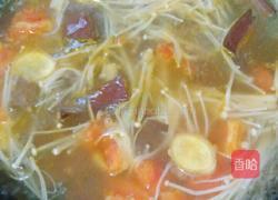 鸭血金针菇番茄汤的做法图解4