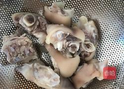 芸豆猪蹄汤的做法图解2