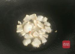 红萝卜炒瘦肉的做法图解4