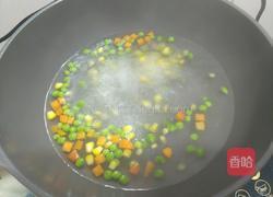 青豆玉米胡萝卜虾仁的做法图解3